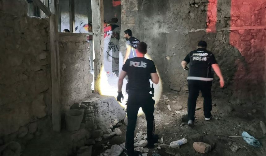 Adana’da 486 polisle dev denetim: Aranan 6 kişi yakalandı