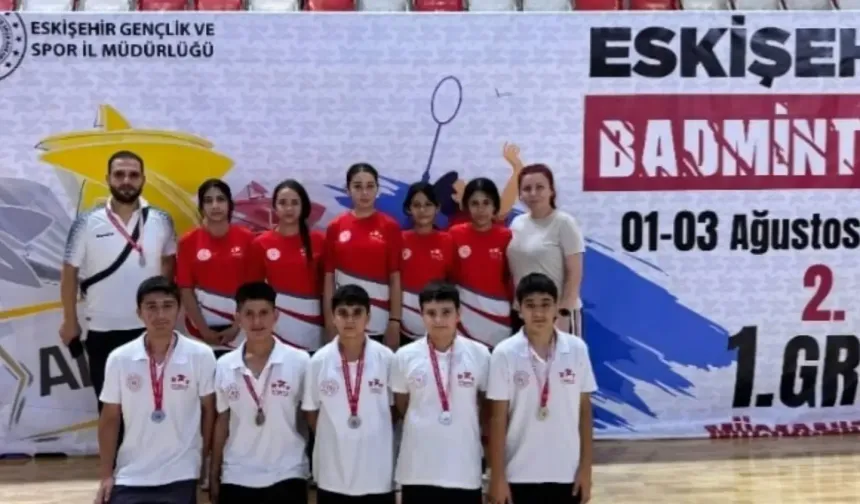 Adana'nın gururu: Badminton erkek takımı Türkiye finalleri'nde!