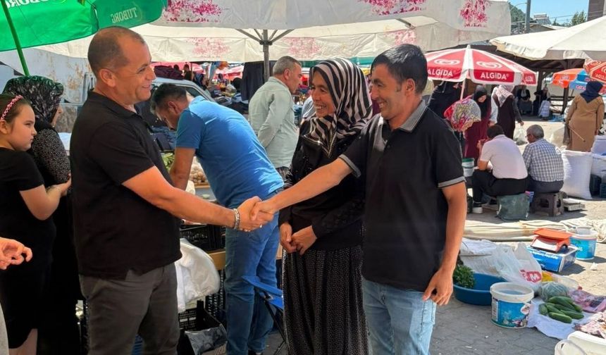 Başkan Mahmut Dal, Perşembe Pazarı'nda vatandaşlarla buluştu