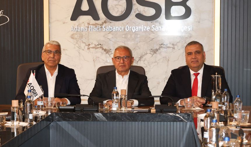 CHP Adana İl Başkanı Orhan Bayram'dan Bekir Sütcü'ye ziyaret