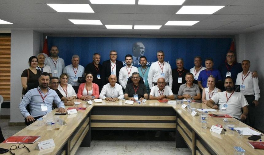 CHP Parti Okulu'ndan Adana'da kapsamlı eğitim