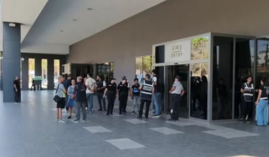 Girne’deki feribot kazası sonrası Taşucu Limanı’nda endişeli bekleyiş