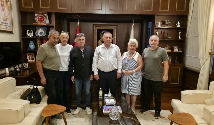 Güngör Geçer, hayvan hakları temsilcilerini ağırladı