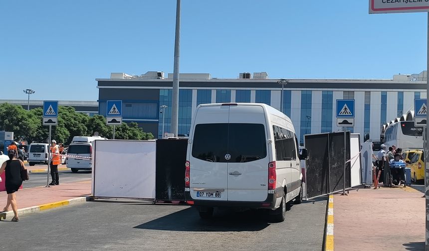 Havalimanında kadın cinayeti: Emekli polis gözaltına alındı