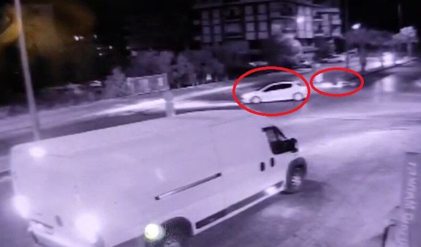 Kavşakta feci çarpışma: Motosiklet sürücüsü yaralandı