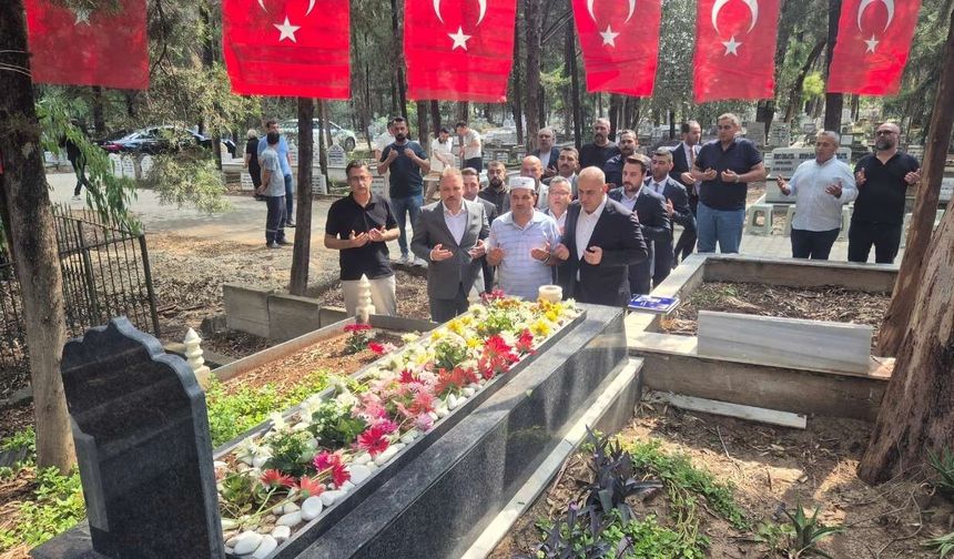 MHP Adana İl Başkanlığı'ndan Cahit Seyhanlı’yı anma programı