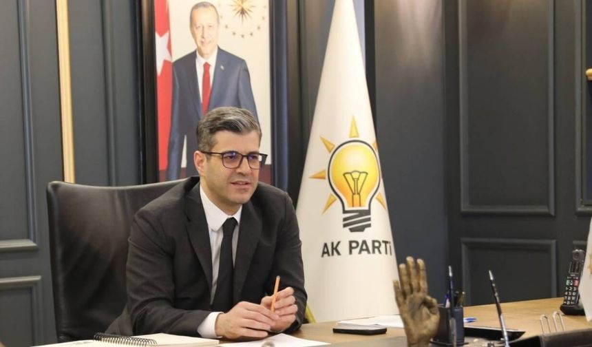 AK Parti Adana teşkilatları 25. yıl coşkusu için Ankara yolunda