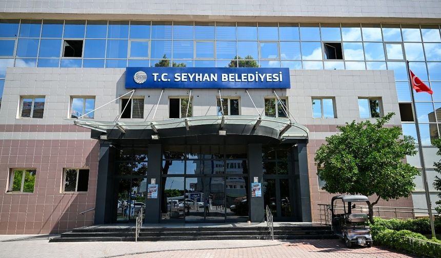 Seyhan Belediyesi'nden 30 Ağustos Zafer Bayramı mesajı
