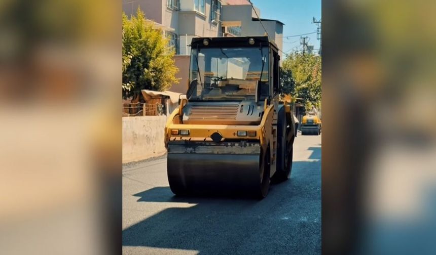 Seyhan Belediyesi'nden Gülbahçesi Mahallesi'nde yol yenileme çalışması