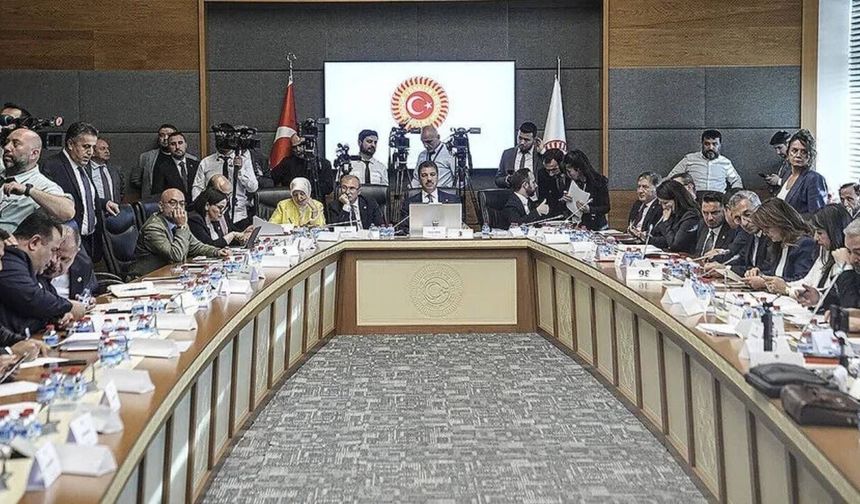 Terörsüz Türkiye sürecinde çerçeve yasa komisyondan geçti