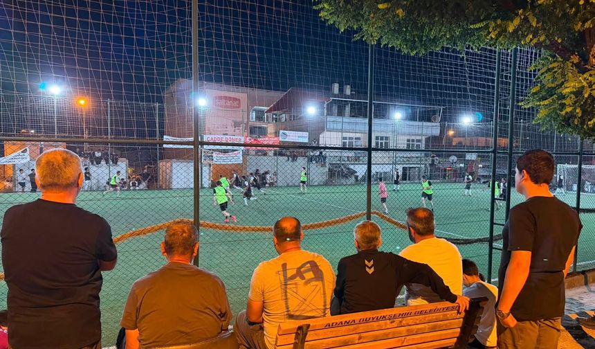 Tufanbeyli'de dostluk ve rekabet sahada buluştu