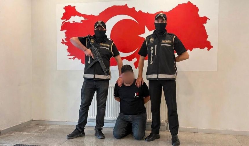 Uluslararası operasyonla yakalanan firari suç örgütü üyesi Bakü'den Türkiye'ye getirildi