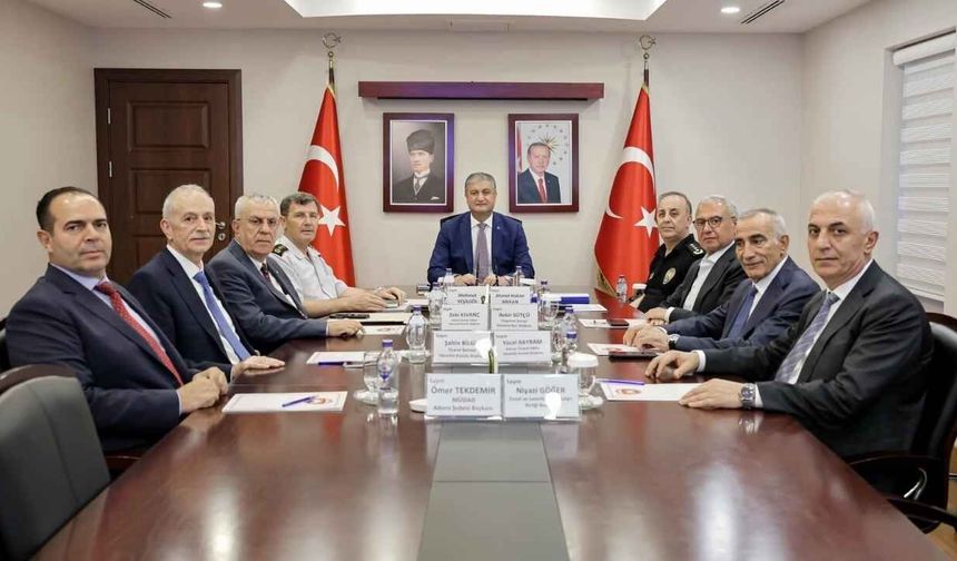 Vali Mustafa Yavuz iş dünyasıyla buluştu: Adana ekonomisi masaya yatırıldı