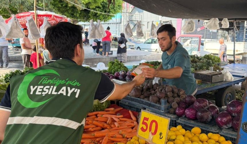 Yeşilay Sarıçam’dan pazarda bağımlılıkla mücadele seferberliği