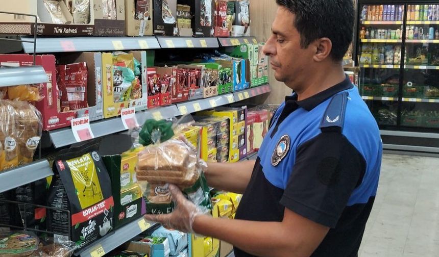 Yumurtalık'ta Zabıta ekiplerinden sıkı market denetimi