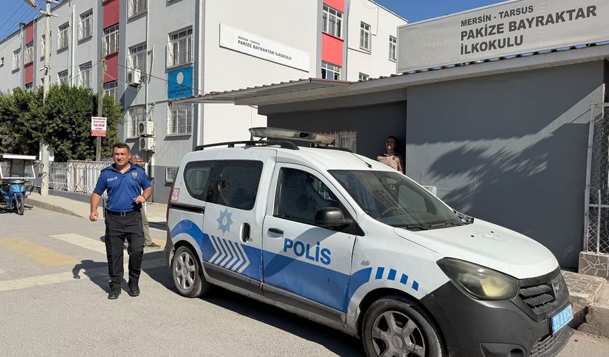1. sınıf öğrencisinin çantasından tabanca çıktı