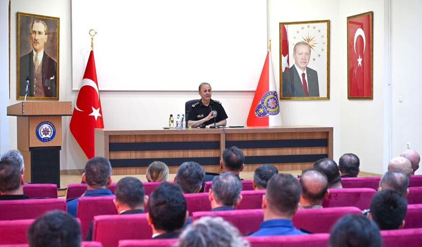 Adana Emniyet Müdürlüğü’nden okul güvenliği ve koordinasyon toplantısı