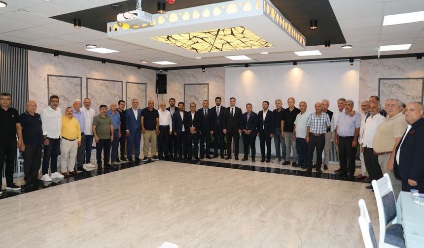 AK Parti Adana teşkilatında ortak akıl toplantısı