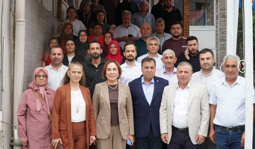 AK Parti’den Adana’nın ilçelerinde Türkiye Yüzyılı buluşmaları
