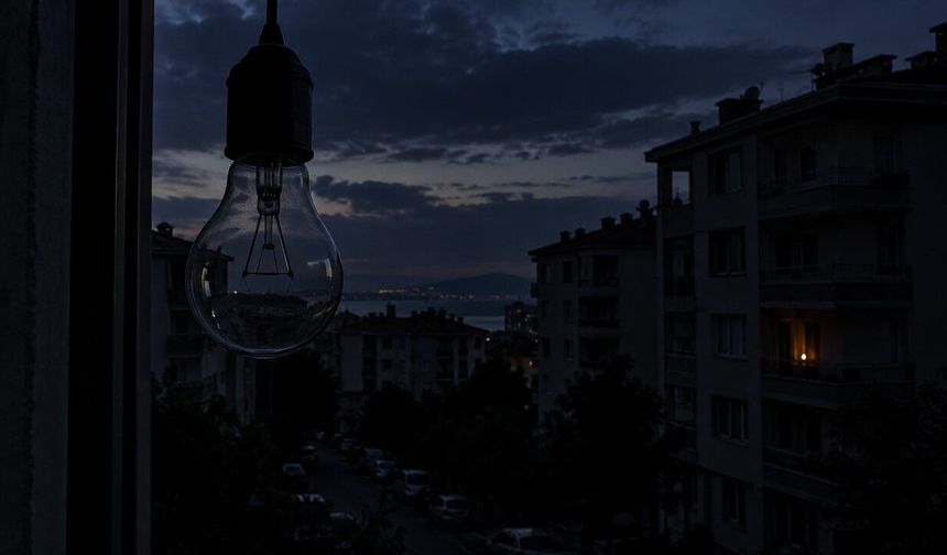 Adana 21 Eylül Pazartesi elektrik kesintisi: Hangi mahallelerde elektrik kesilecek?