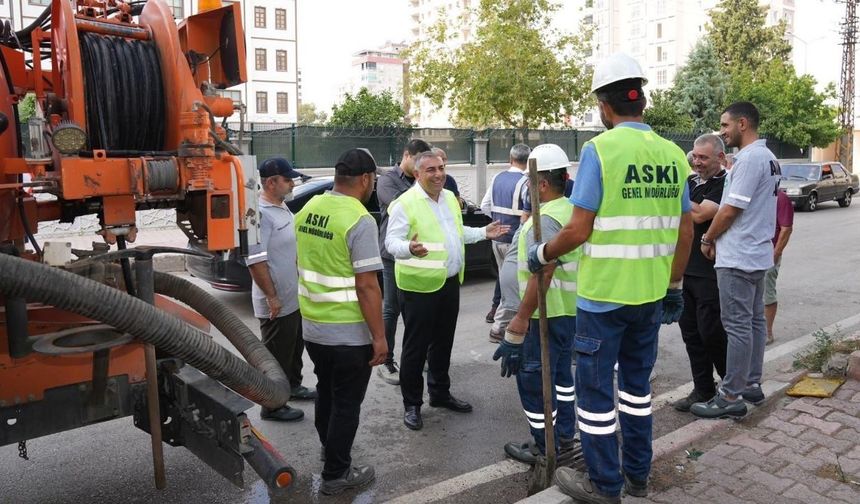 Güngör Geçer’den PTT Evleri ve Uçak mahallelerine ziyaret