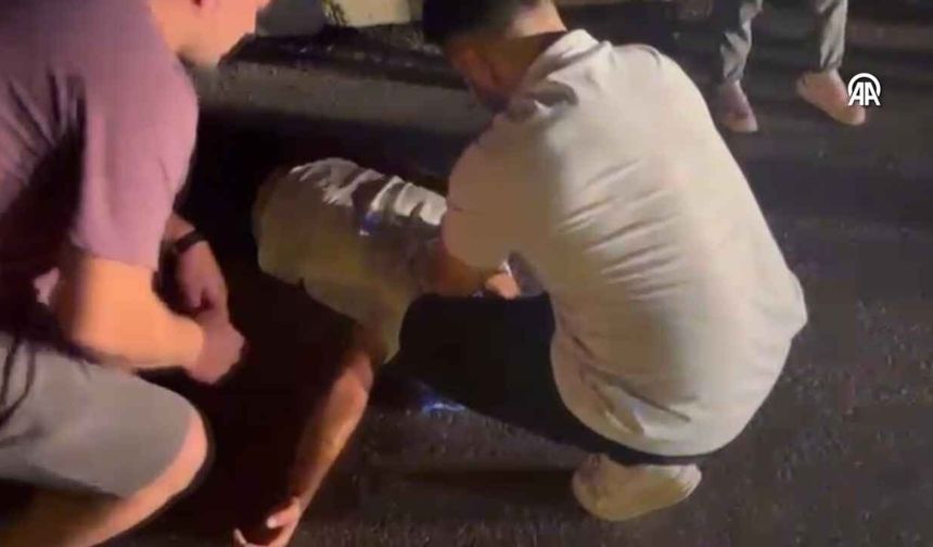 Kozan’da motosiklet yayaya çarptı: 2 yaralı