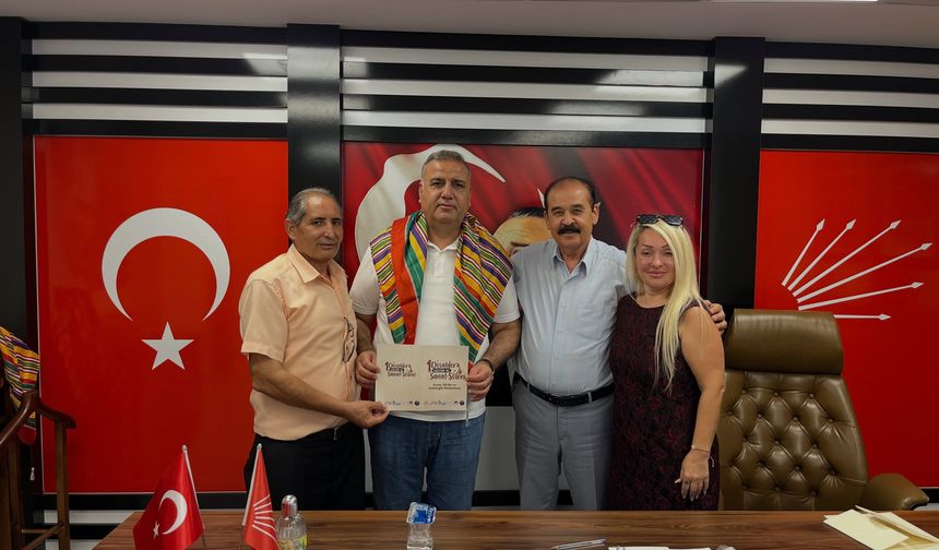 Orhan Bayram'dan İl Binasında anlamlı buluşma: Kültür ve Sanat konuşuldu