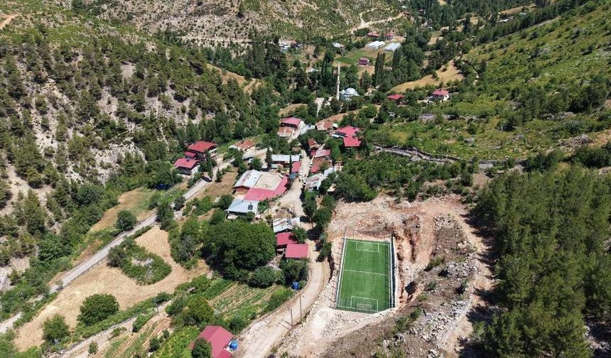 Saimbeyli'de dikkat çeken proje! 28 mahalleye muhtar evi