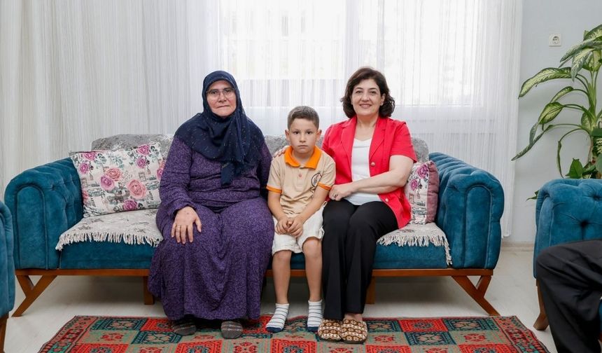 Süreyya Yavuz’dan şehit ailelerine anlamlı ziyaret