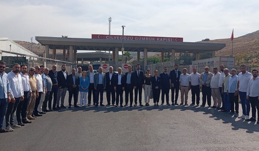 Yeni Parti Adana Milletvekili Ayhan Barut Hatay'da sahaya indi