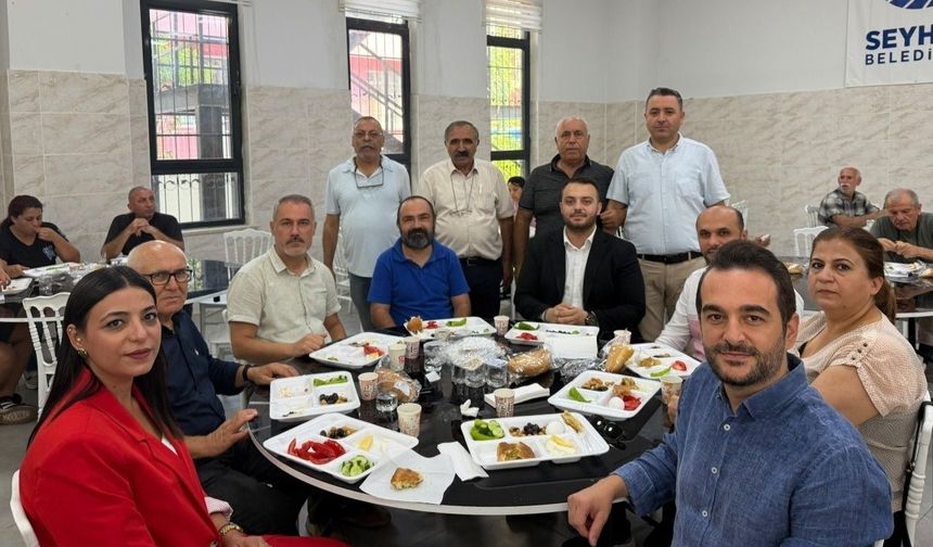 Yeni Parti Seyhan’dan eğitime destek buluşması