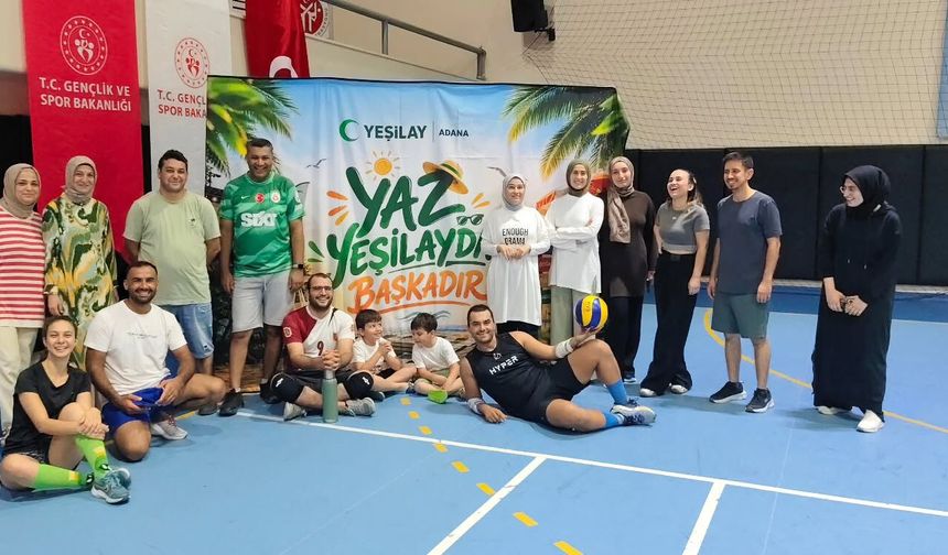 Yeşilay Adana gönüllüleri voleybol müsabakasında buluştu