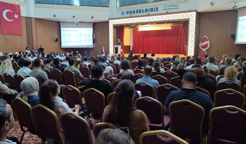 Adana İl Millî Eğitim Müdürlüğü'nden Yeşilay Kulübü toplantısı