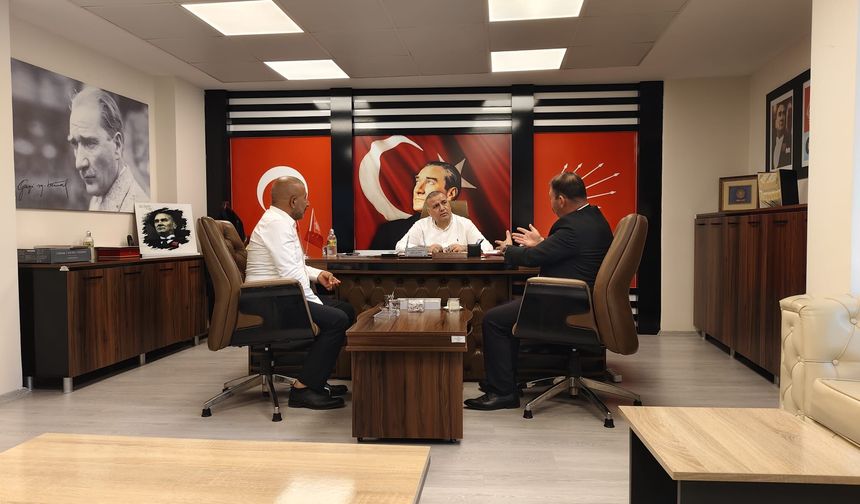 Adana siyasetinde dikkat çeken ziyaret! İki il başkanı bir araya geldi