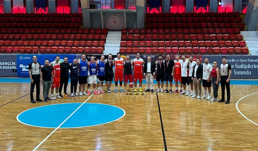 Adana'da Basketbol rüzgarı esti: 4. Kamu Spor Oyunları coşkulu törenle sona erdi