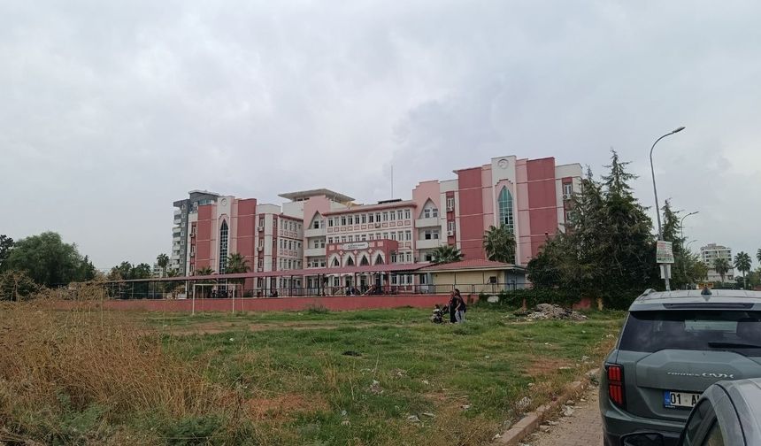 Adana'da dedikodu iddiası okulda bıçaklı saldırıya dönüştü