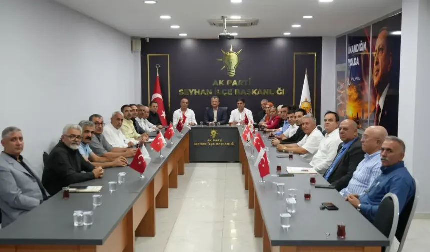 AK Parti Seyhan İlçe Başkanı Ali Coşkun'dan Muhtarlarla istişare buluşması