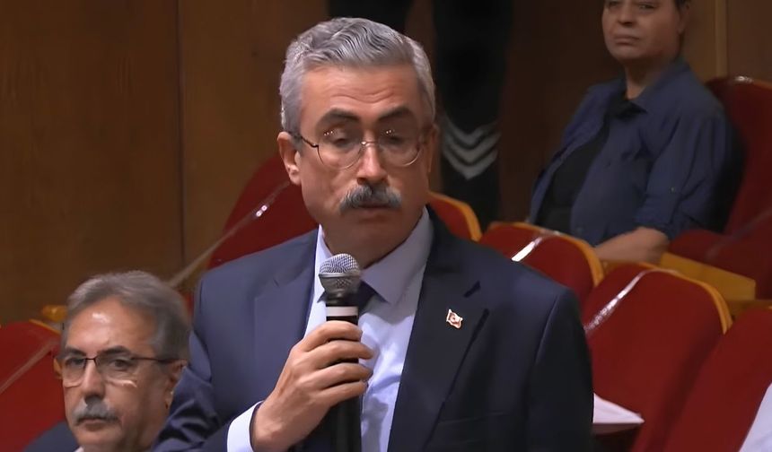 Başkan Ali Bedrettin Karataş'dan kritik çağrı: “İki kamyon bile geçemez”