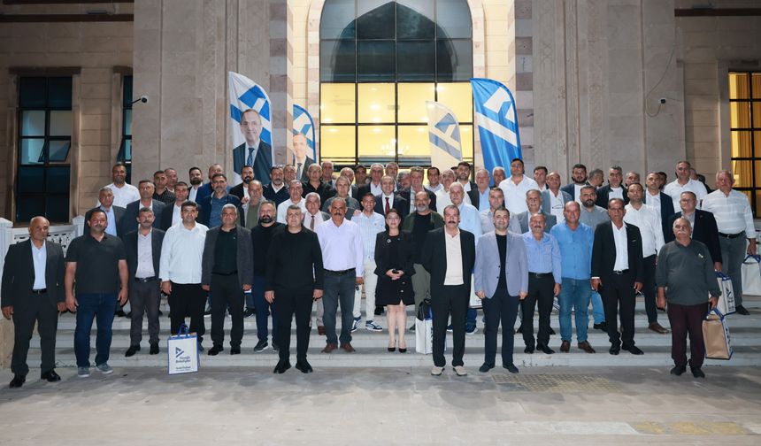 Başkan Vekili Tarık Özünal muhtarlarla aynı sofrada buluştu