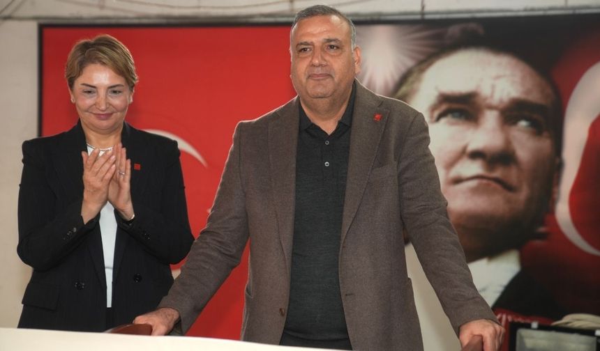 CHP Adana teşkilatı Muhtarlar Günü'nde Seyhanlı muhtarlarla buluştu
