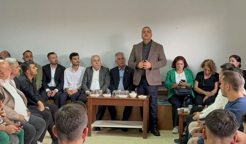 CHP'li Orhan Bayram Özgür Mahallesi'nde vatandaşlarla buluştu