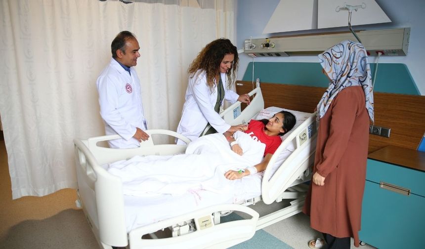 Nadir görülen tümör özel yöntemle çıkarıldı