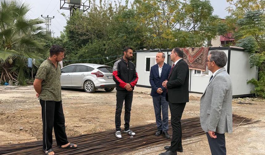 Seyhan’da eğitim altyapısı güçleniyor: Sarıhamzalı ilkokulu inşaatı yerinde incelendi