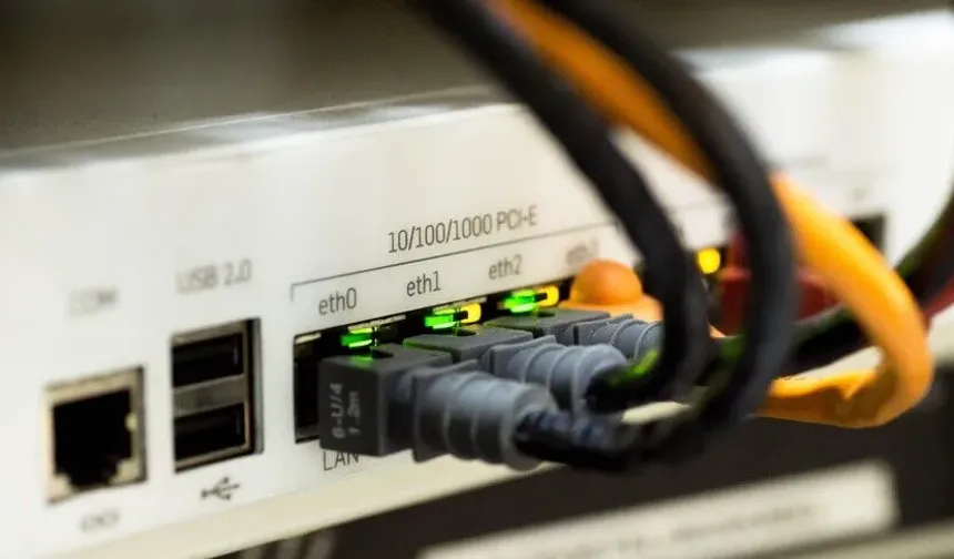 Türkiye'de internet kullanımında tarihi rekor! Abone sayısı 100 milyonu aştı