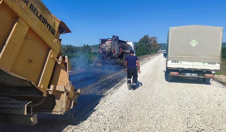 Yumurtalık'ta yollar yenileniyor
