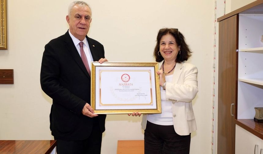 Zeki Kıvanç mazbatasını aldı, yeni dönem resmen başladı