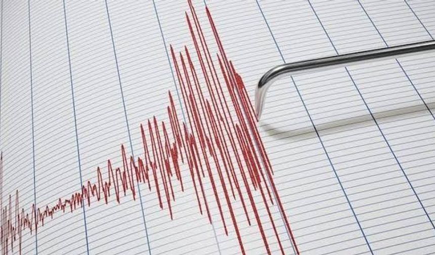 Sincan Uygur Özerk Bölgesi'nde 7 büyüklüğünde deprem meydana geldi