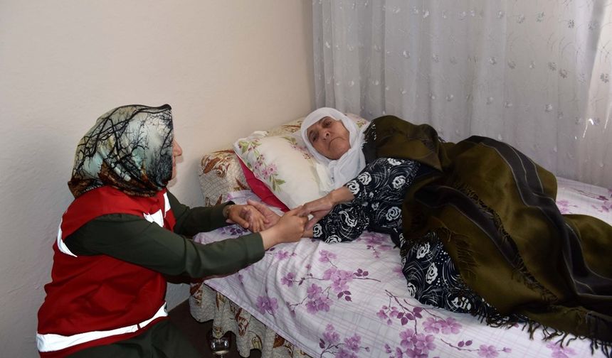 Bakan Göktaş: "Toplam 5,4 milyar lira Evde Bakım Yardımı’nı hesaplara yatırmaya başladık”