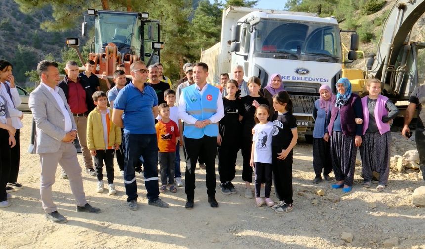 Feke’de 50 yıllık yol ve altyapı sorunu çözülüyor
