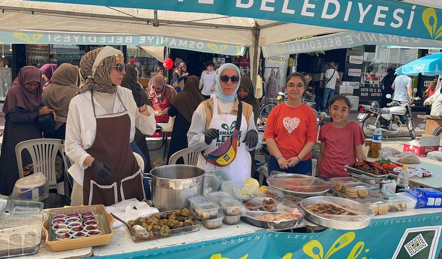 Lezzet festivali hanımların el lezzetiyle coştu